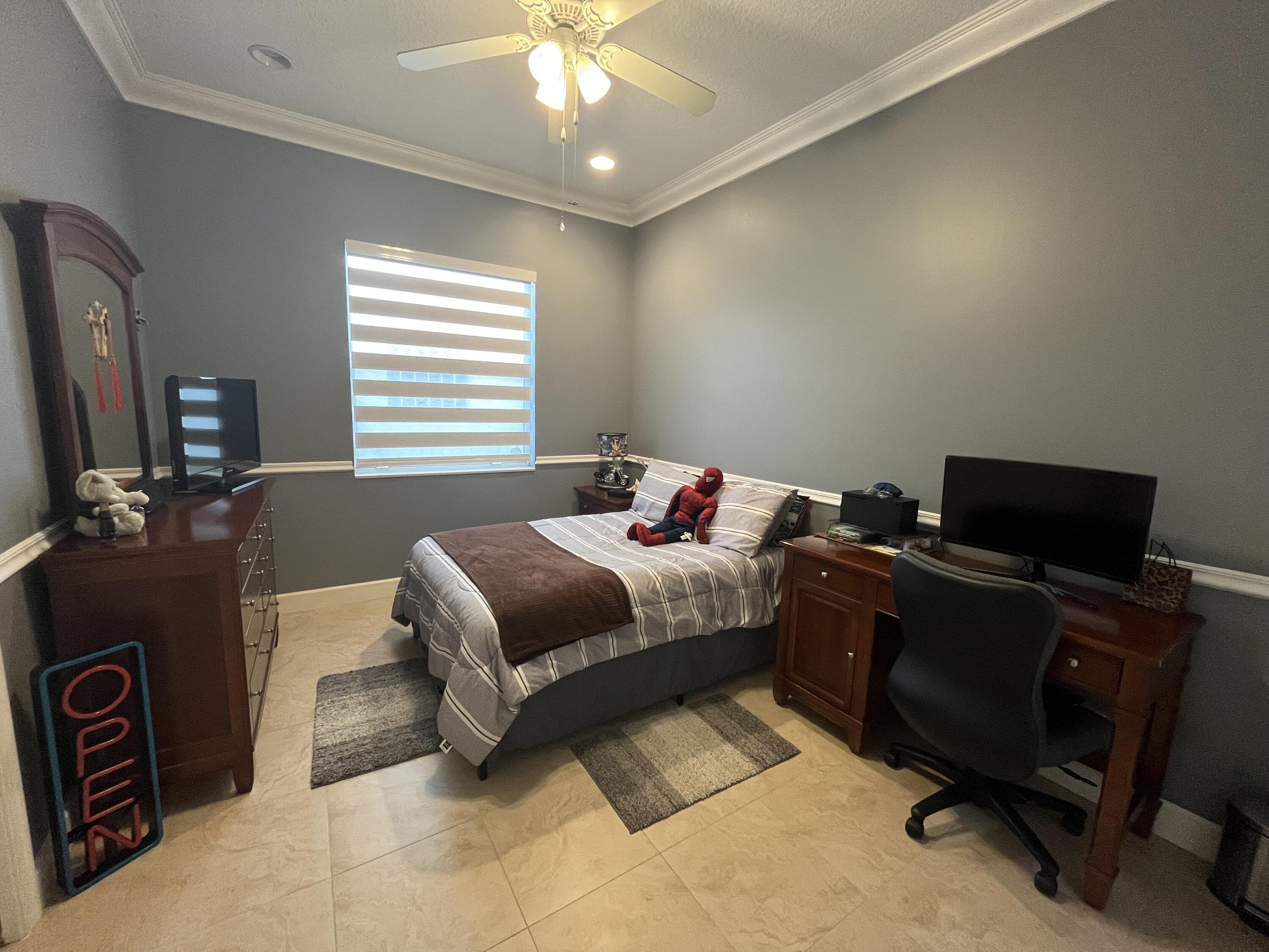 West Palm Beach, Florida, 33411, United States, 5 Bedrooms Bedrooms, ,3 BathroomsBathrooms,Residential,For Sale,1911284
