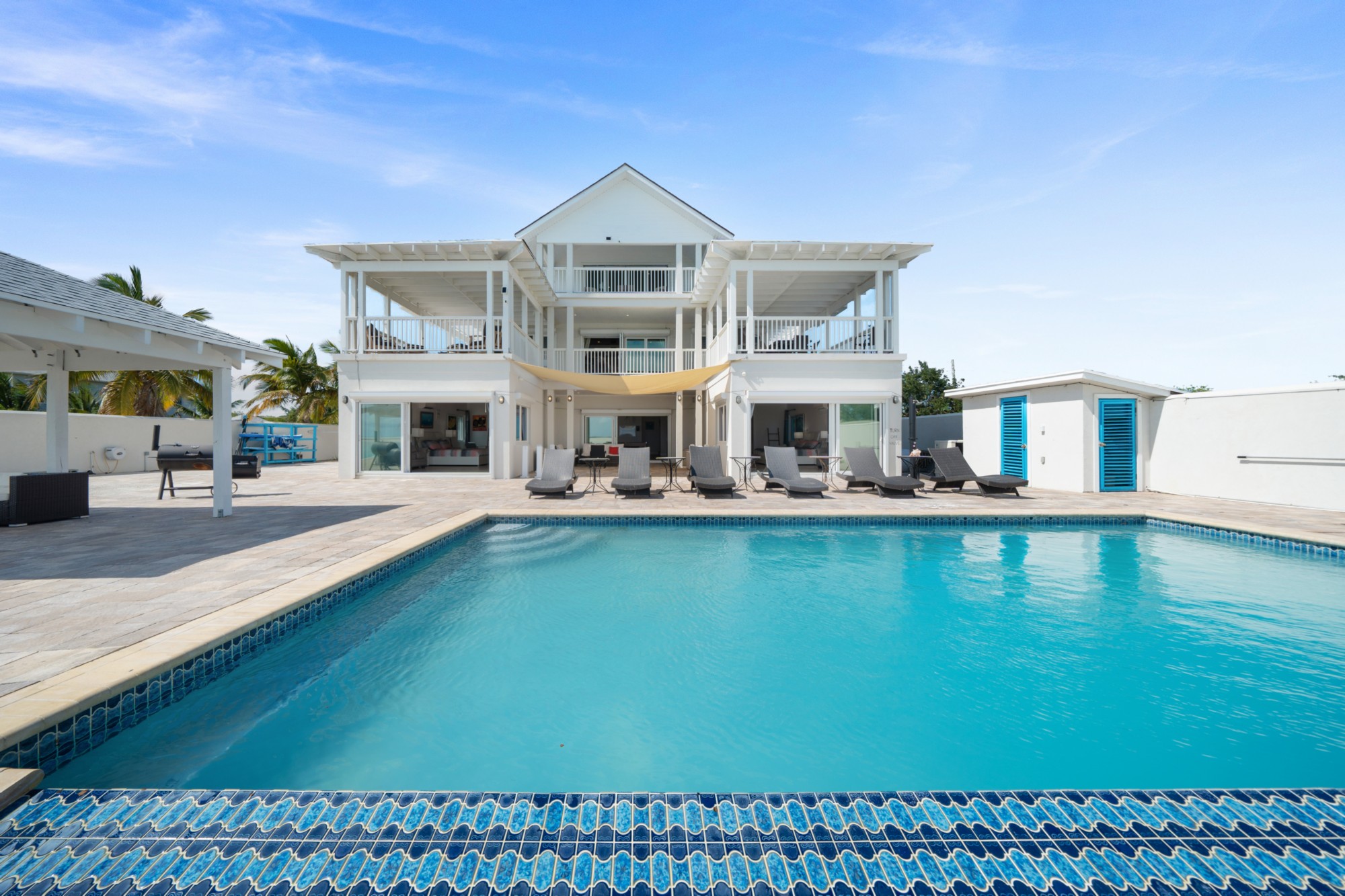  Oceanfront Luxury Redefined - 物件實景