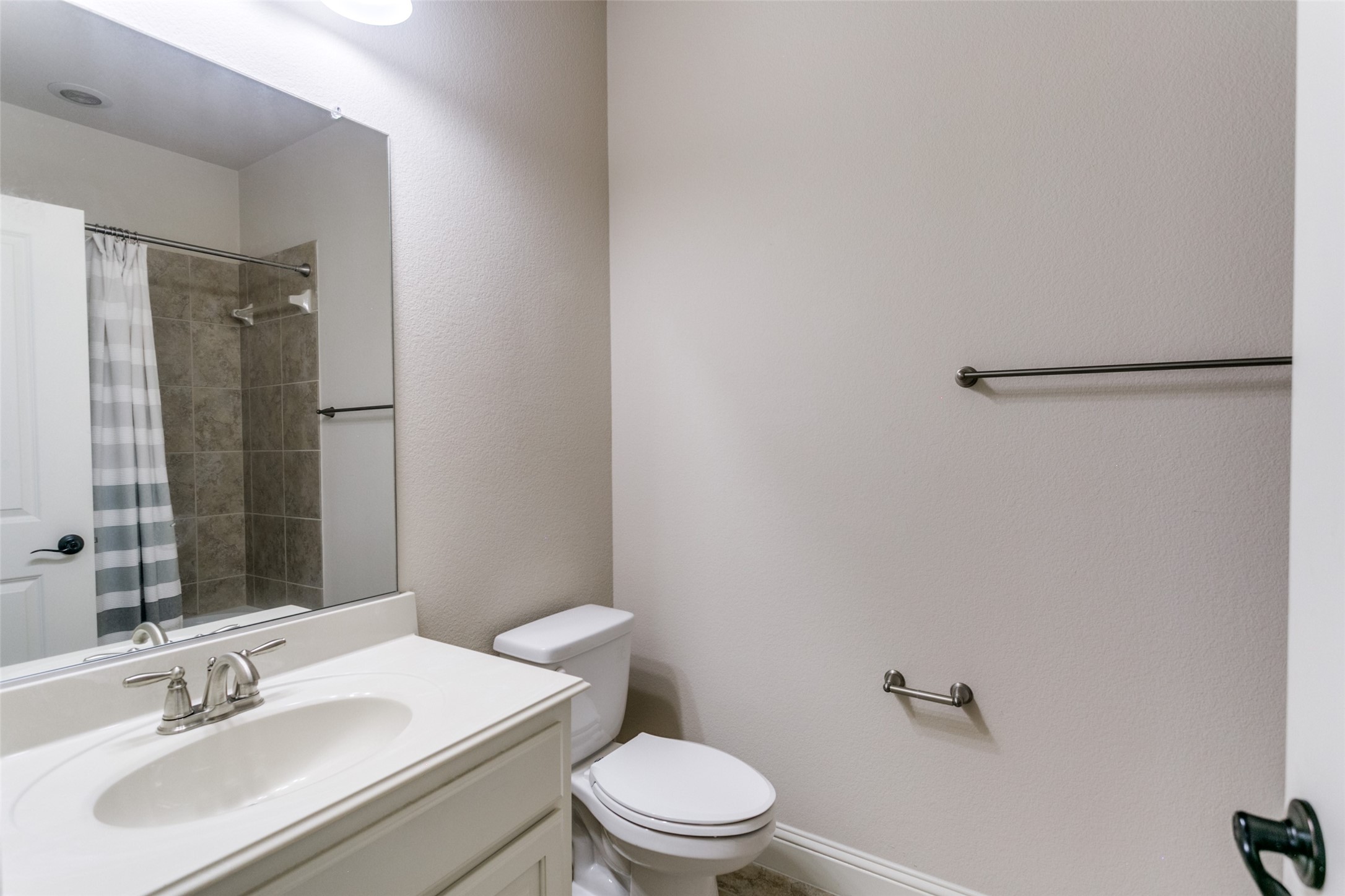 McKinney, Texas, 75070, United States, 3 Bedrooms Bedrooms, ,4 BathroomsBathrooms,Residential,For Sale,1804069