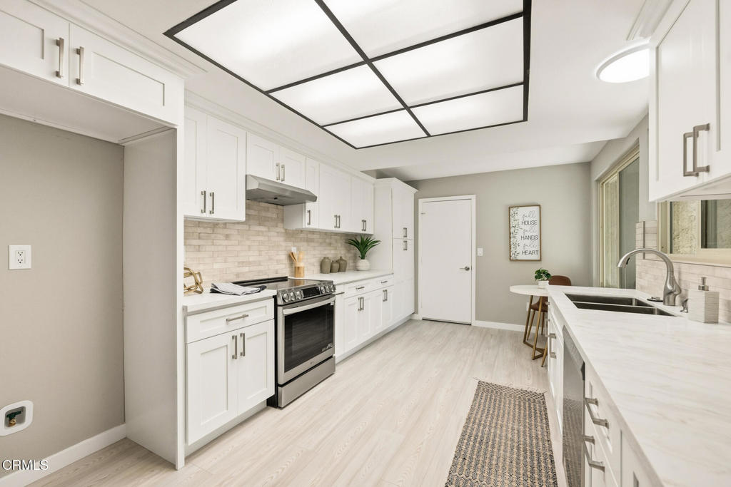 Camarillo, California, 93012, United States, 2 Bedrooms Bedrooms, ,2 BathroomsBathrooms,Residential,For Sale,2013759