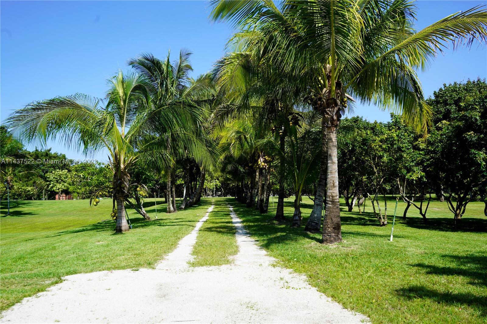 6500 Volunteer, Southwest Ranches, Florida, 33330, United States, 8 Bedrooms Bedrooms, ,7 BathroomsBathrooms,Residential,For Sale,6500 Volunteer,1453957