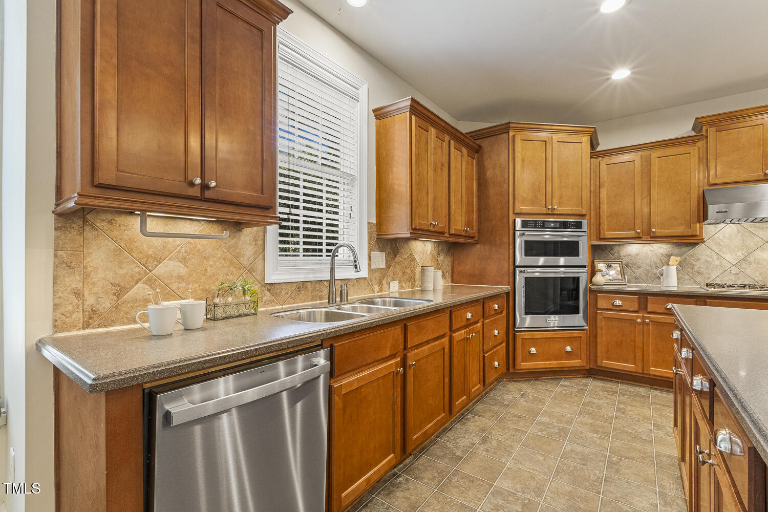 Holly Springs, North Carolina, 27540, United States, 4 Bedrooms Bedrooms, ,4 BathroomsBathrooms,Residential,For Sale,1902055