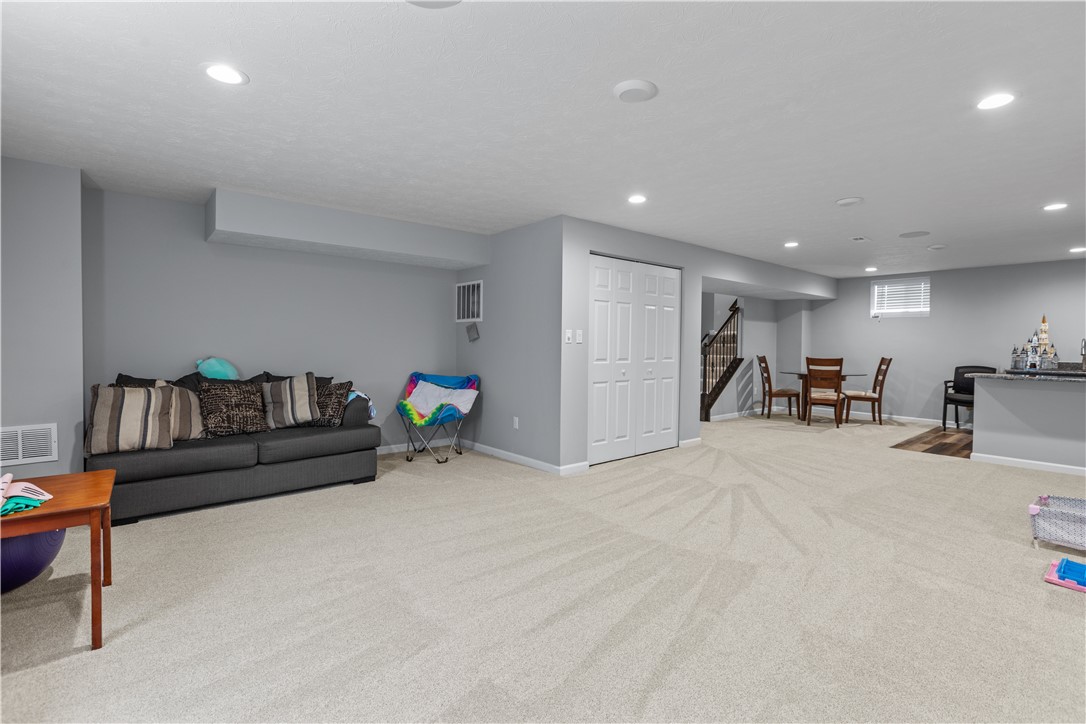Trafford, Pennsylvania, 15085, United States, 4 Bedrooms Bedrooms, ,4 BathroomsBathrooms,Residential,For Sale,1819382