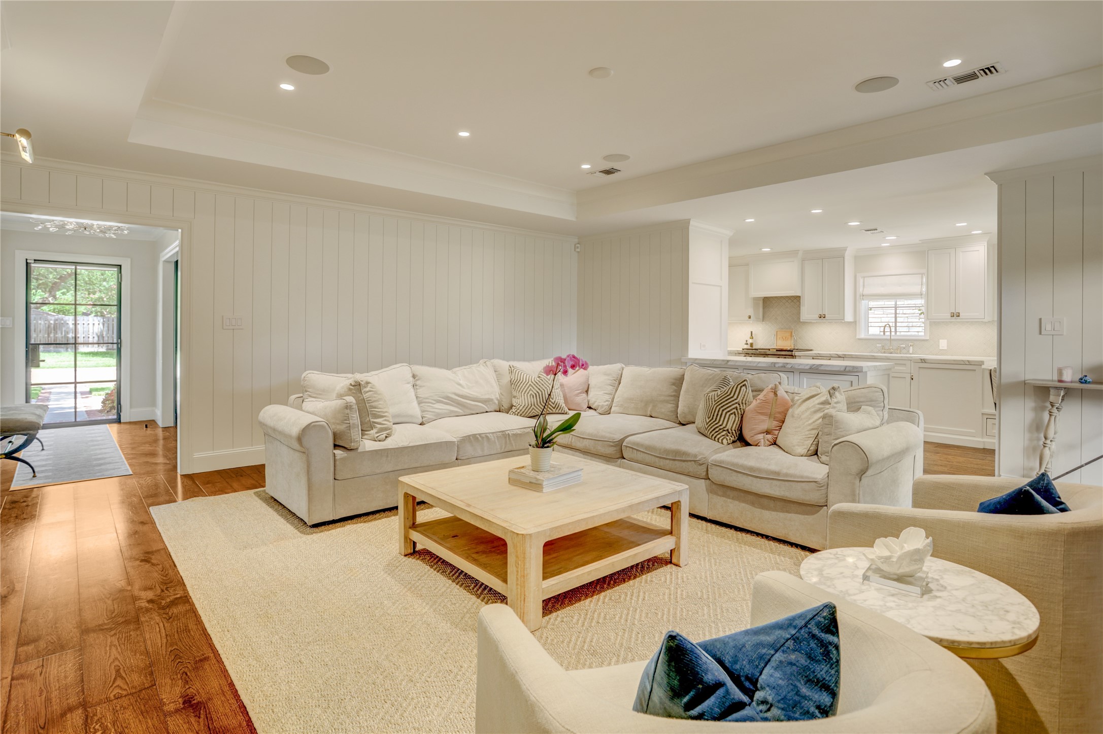  3007 Freshmeadows Drive - 物件實景