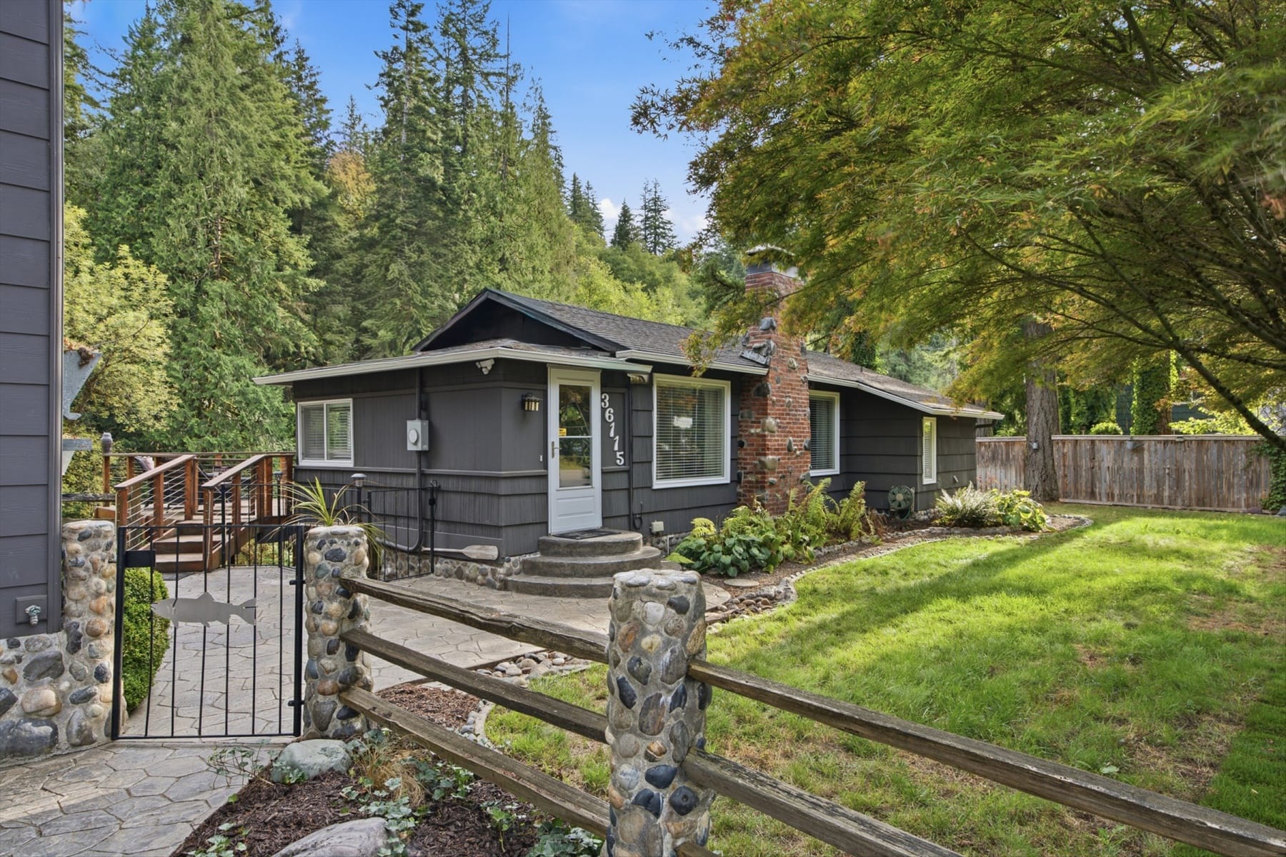  36115 NE WASHOUGAL RIVER RD Washougal, WA 98671 - 物件實景