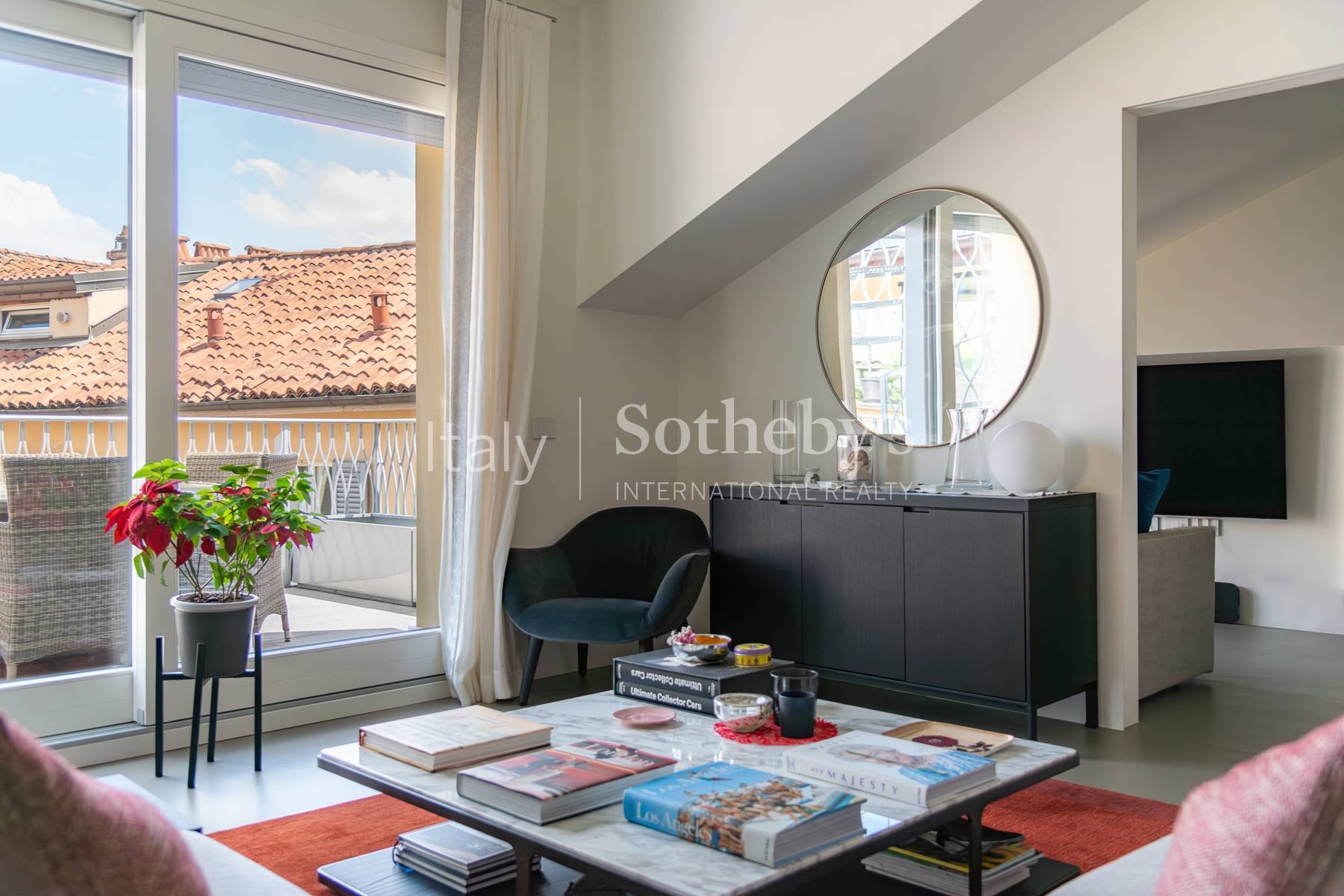  Fully renovated penthouse in the Magenta/Castello area - 物件實景