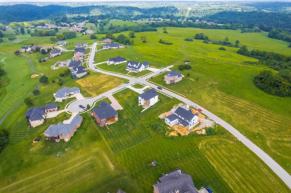 Richmond, Kentucky, 40475, United States, 5 Bedrooms Bedrooms, ,5 BathroomsBathrooms,Residential,For Sale,1881286