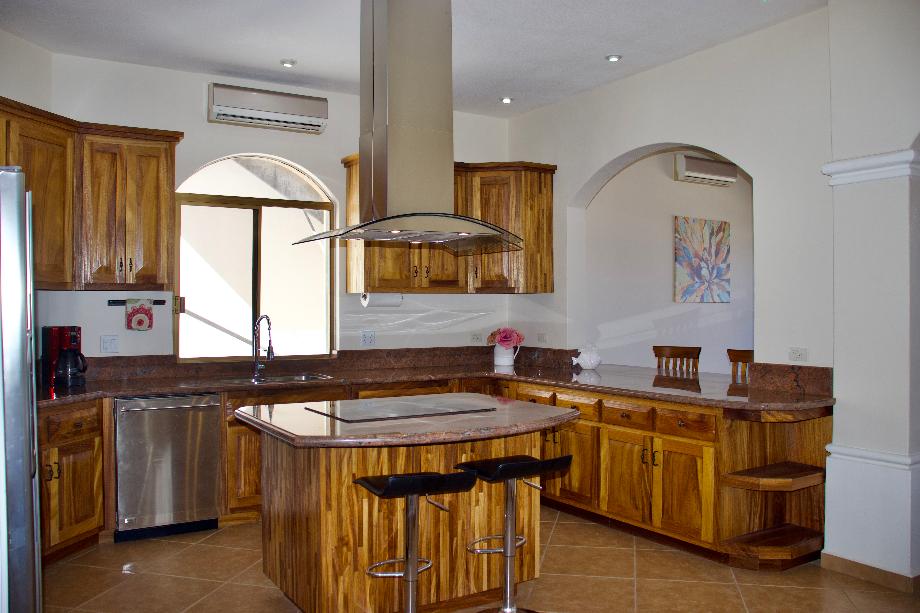 Guaymas, Sonora, 85506, Mexico, 5 Bedrooms Bedrooms, ,4 BathroomsBathrooms,Residential,For Sale,1987682