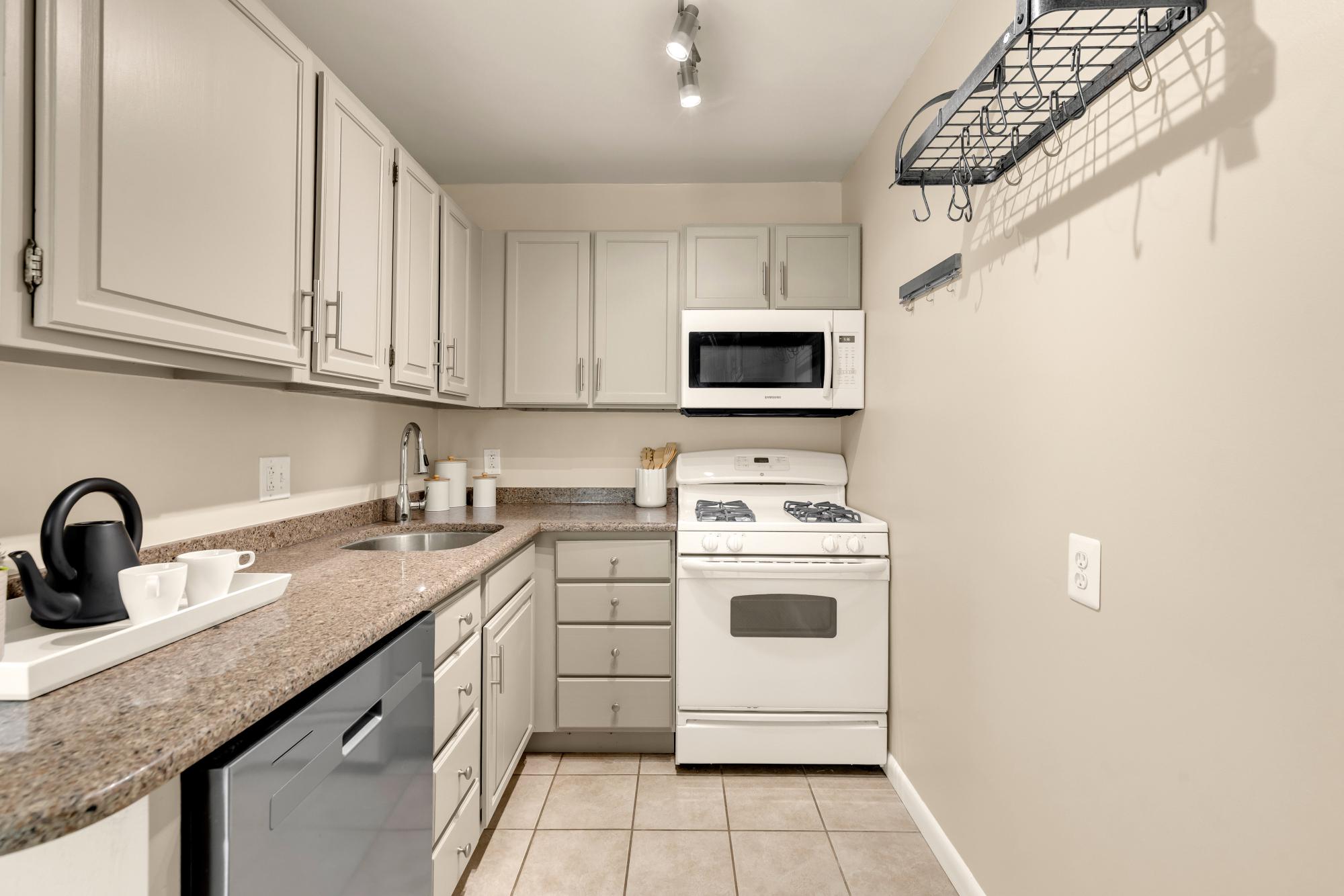  1330 New Hampshire Avenue NW, Washington, DC, 20036 - 物件實景