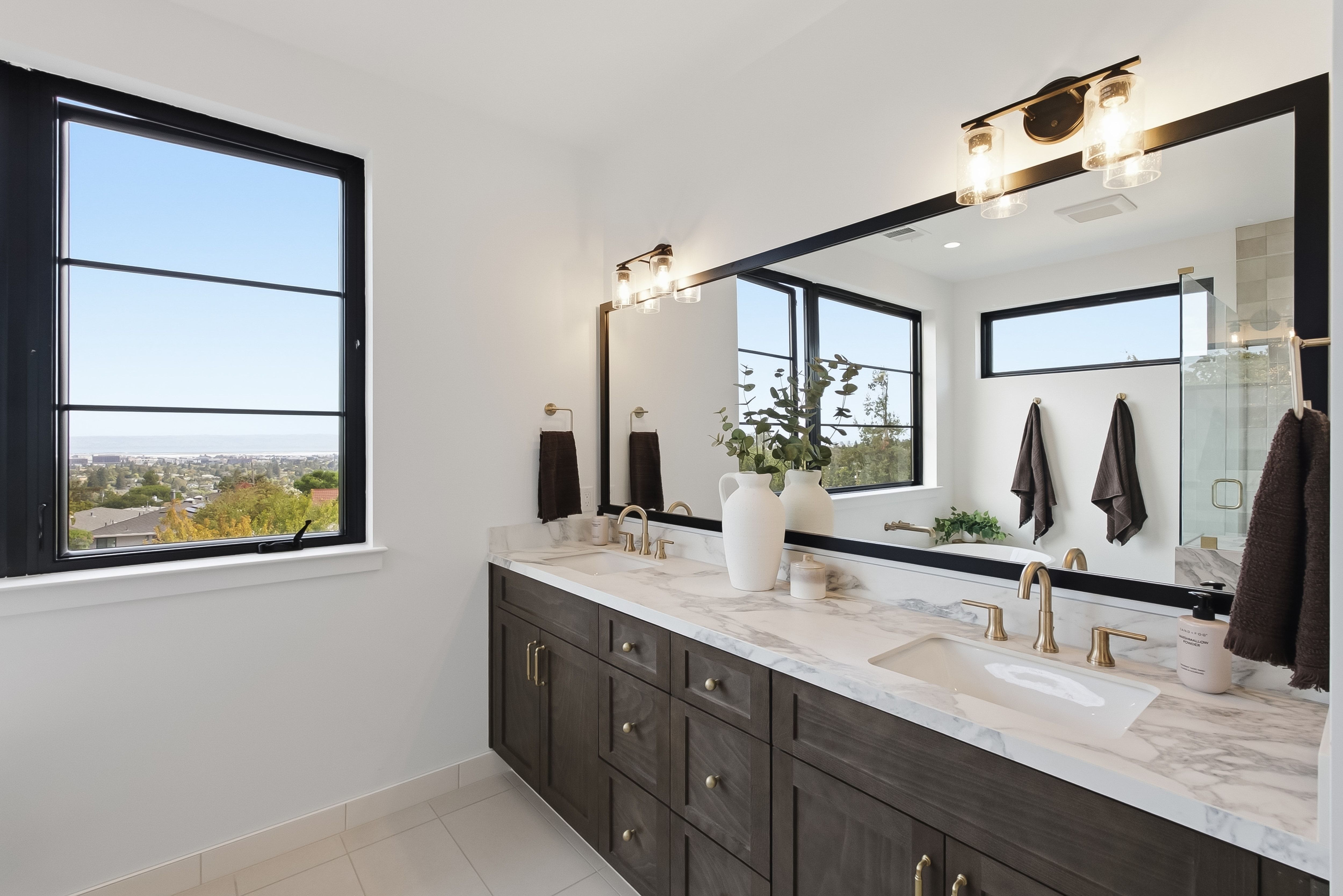  Quality Built New Construction in Emerald Hills - 物件實景