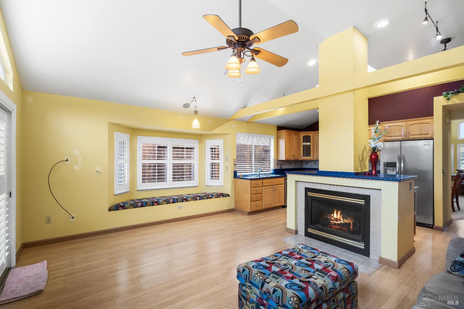 Vacaville, California, 95687, United States, 3 Bedrooms Bedrooms, ,2 BathroomsBathrooms,Residential,For Sale,1998068