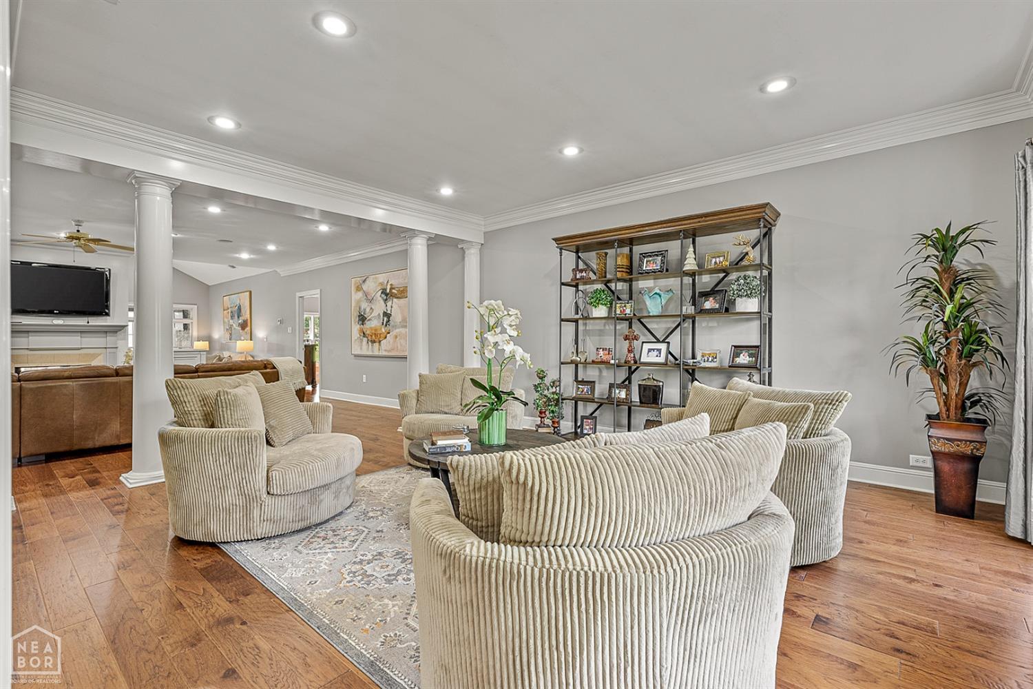 Jonesboro, Arkansas, 72404, United States, 4 Bedrooms Bedrooms, ,5 BathroomsBathrooms,Residential,For Sale,1983178