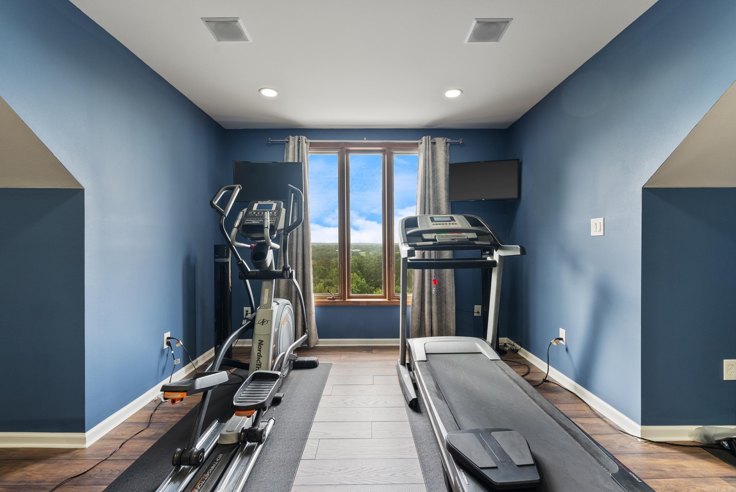 Conway, Arkansas, 72034, United States, 5 Bedrooms Bedrooms, ,5 BathroomsBathrooms,Residential,For Sale,1993283