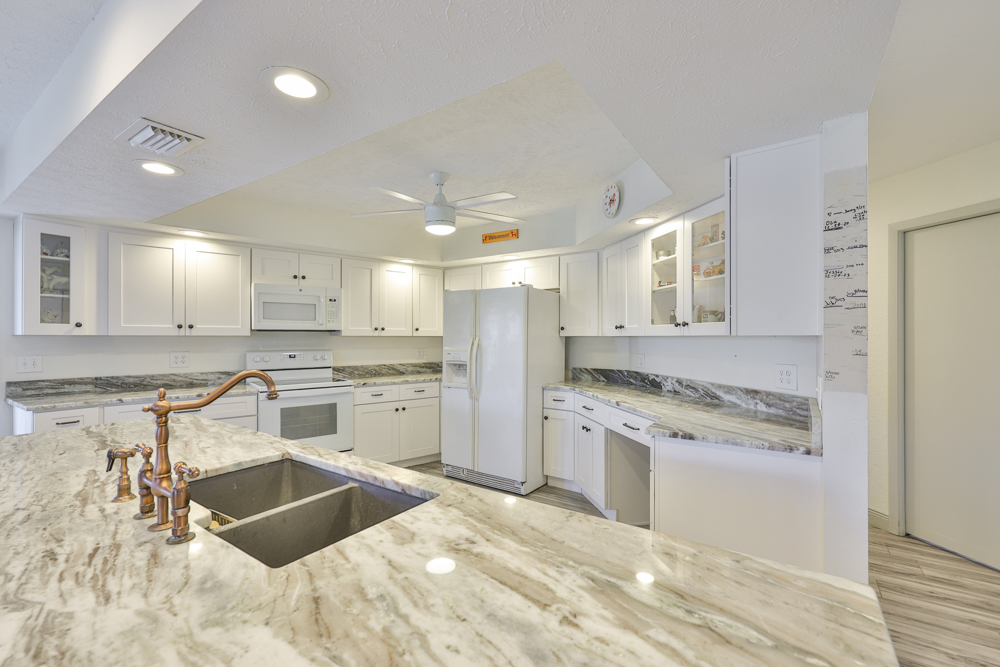 Apollo Beach, Florida, 33572, United States, 4 Bedrooms Bedrooms, ,3 BathroomsBathrooms,Residential,For Sale,1976005