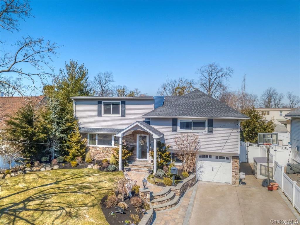 Oceanside, New York, 11572, United States, 3 Bedrooms Bedrooms, ,3 BathroomsBathrooms,Residential,For Sale,1995607