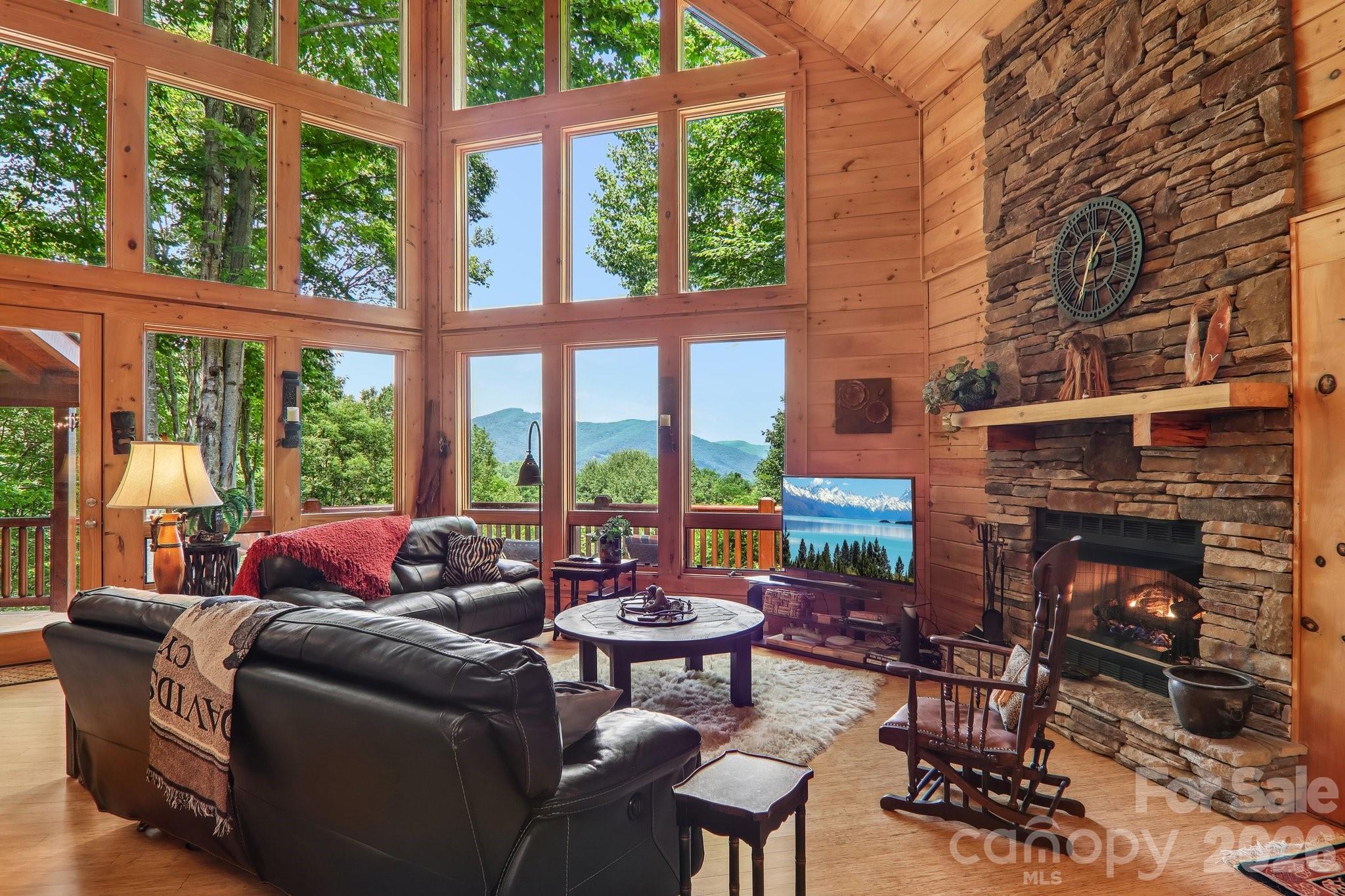 Kanusati Trl, Maggie Valley, NC 28751