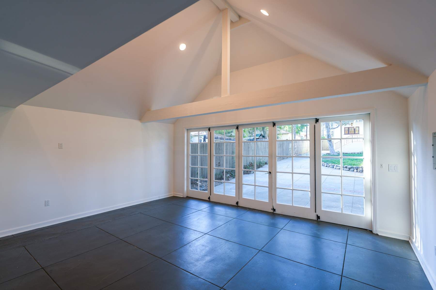  1206 East Mendocino Street - 物件實景