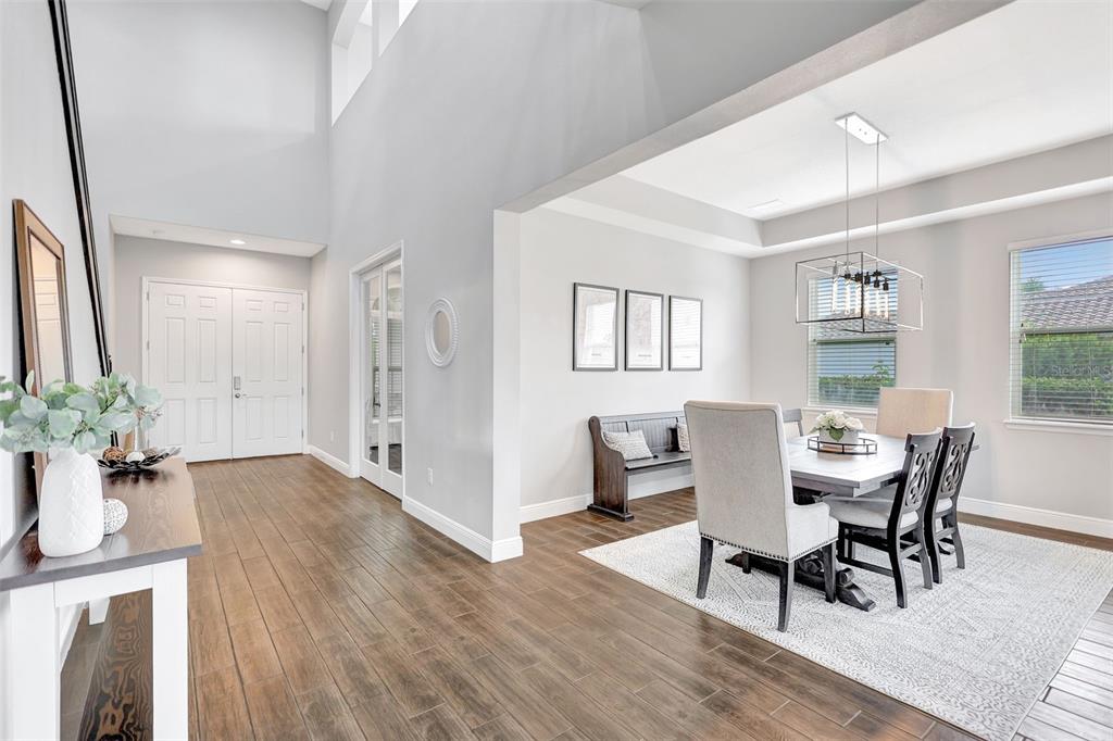Bradenton, Florida, 34212, United States, 5 Bedrooms Bedrooms, ,5 BathroomsBathrooms,Residential,For Sale,1917227