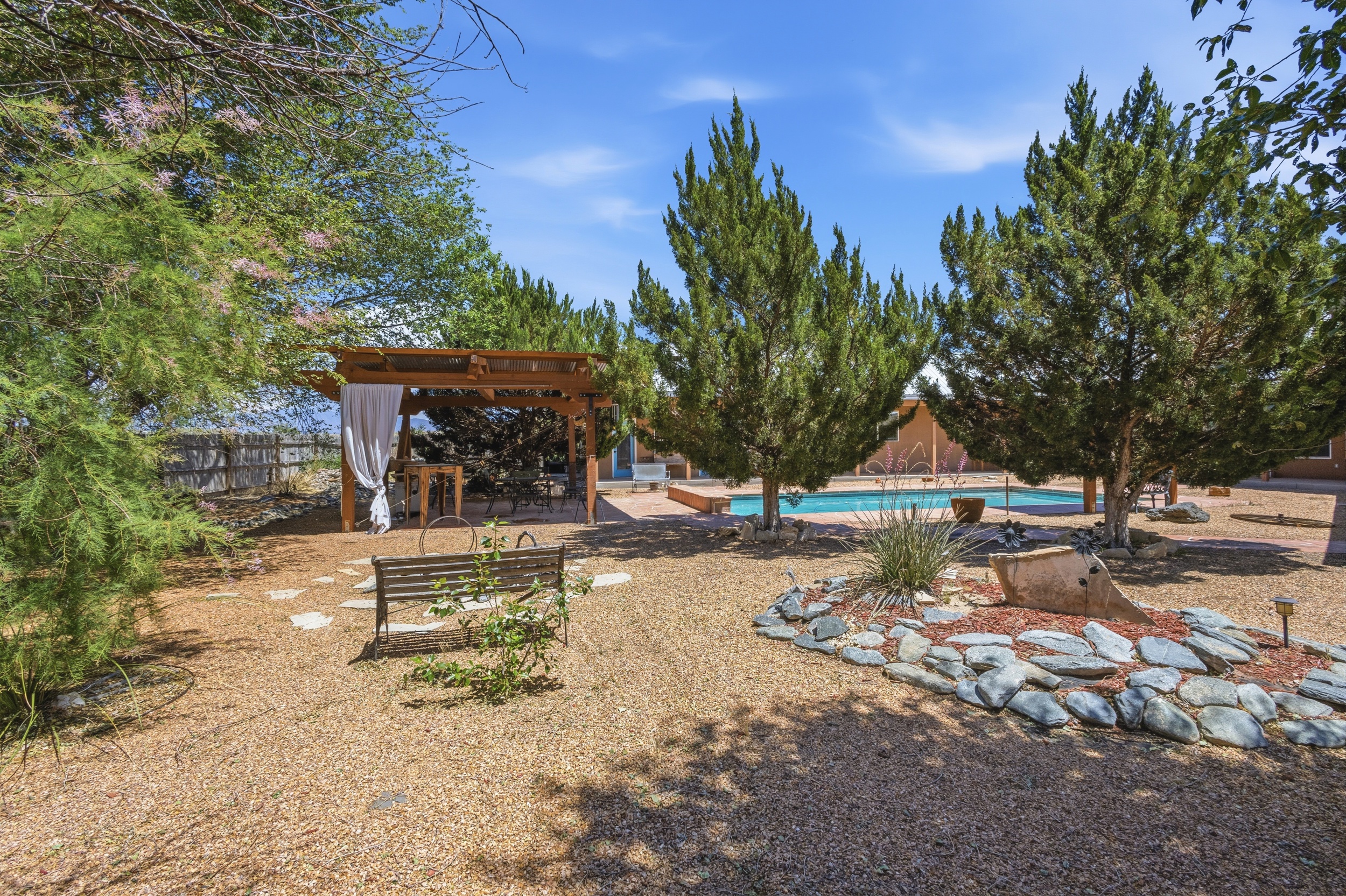 Los Lunas, New Mexico, 87031, United States, 5 Bedrooms Bedrooms, ,5 BathroomsBathrooms,Residential,For Sale,2048423