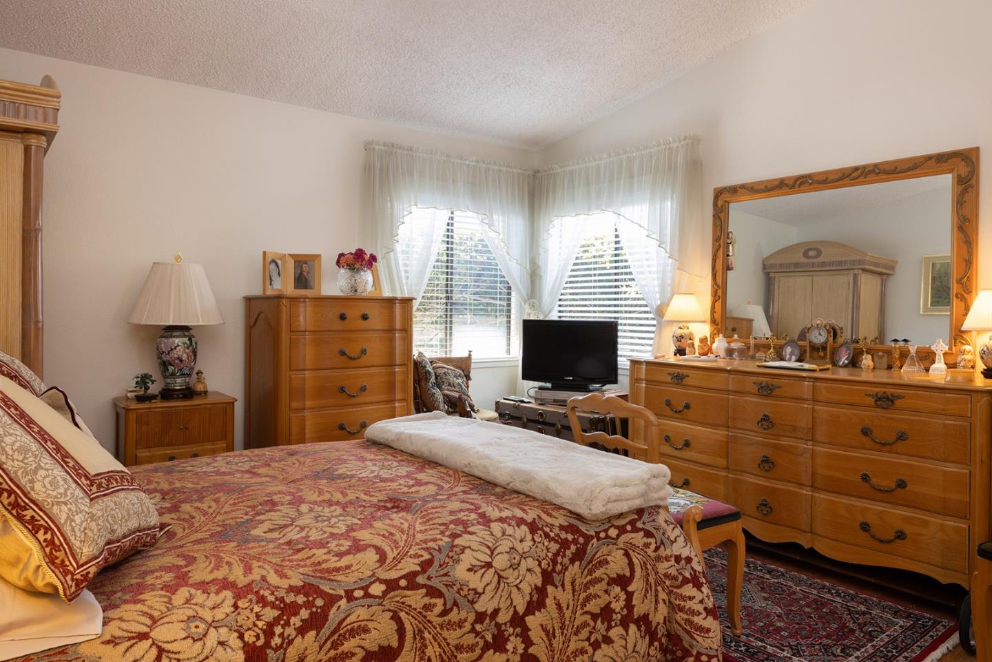 Pacific Grove, California, 93950, United States, 2 Bedrooms Bedrooms, ,2 BathroomsBathrooms,Residential,For Sale,1908415