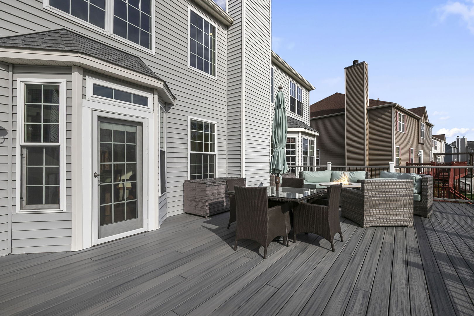 Antioch, Illinois, 60002, United States, 4 Bedrooms Bedrooms, ,4 BathroomsBathrooms,Residential,For Sale,1988029