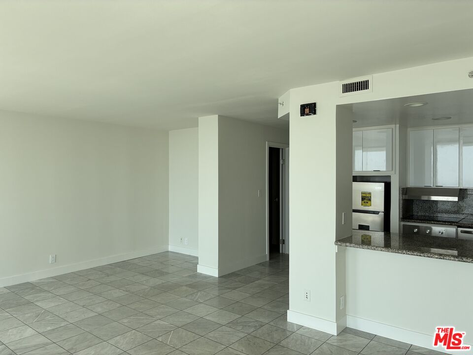 Santa Monica, California, 90402, United States, ,1 BathroomBathrooms,Residential,For Sale,1867293