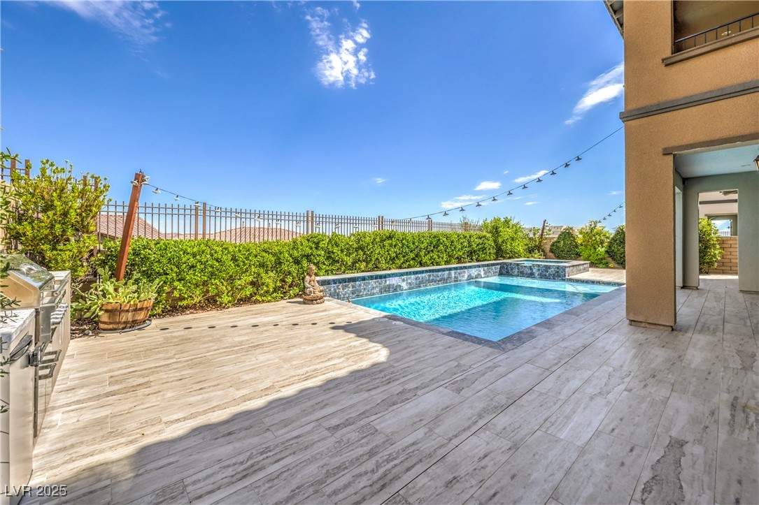 Las Vegas, Nevada, 89138, United States, 4 Bedrooms Bedrooms, ,2 BathroomsBathrooms,Residential,For Sale,1942321