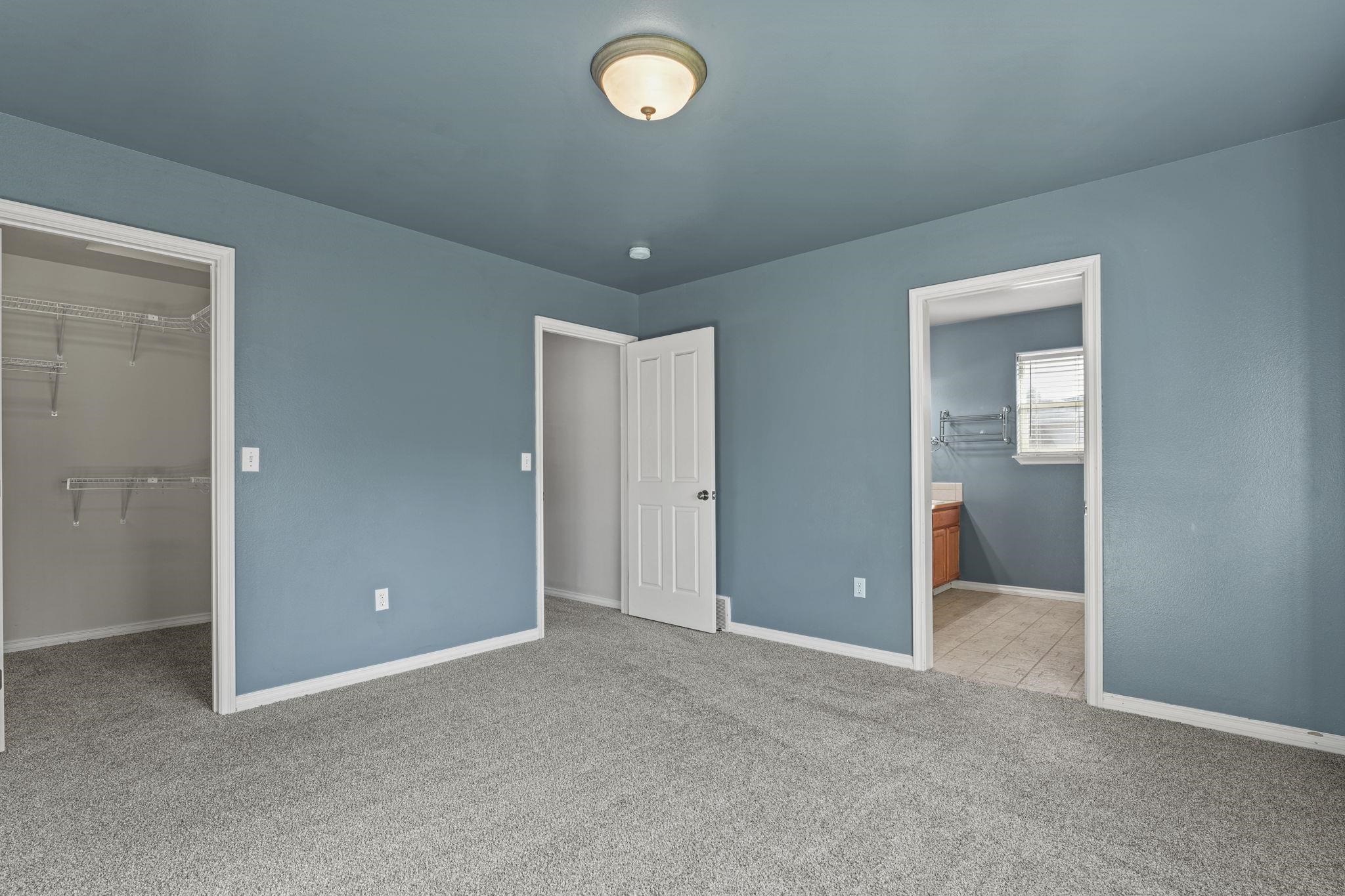 Mead, Washington, 99021, United States, 4 Bedrooms Bedrooms, ,4 BathroomsBathrooms,Residential,For Sale,1955187