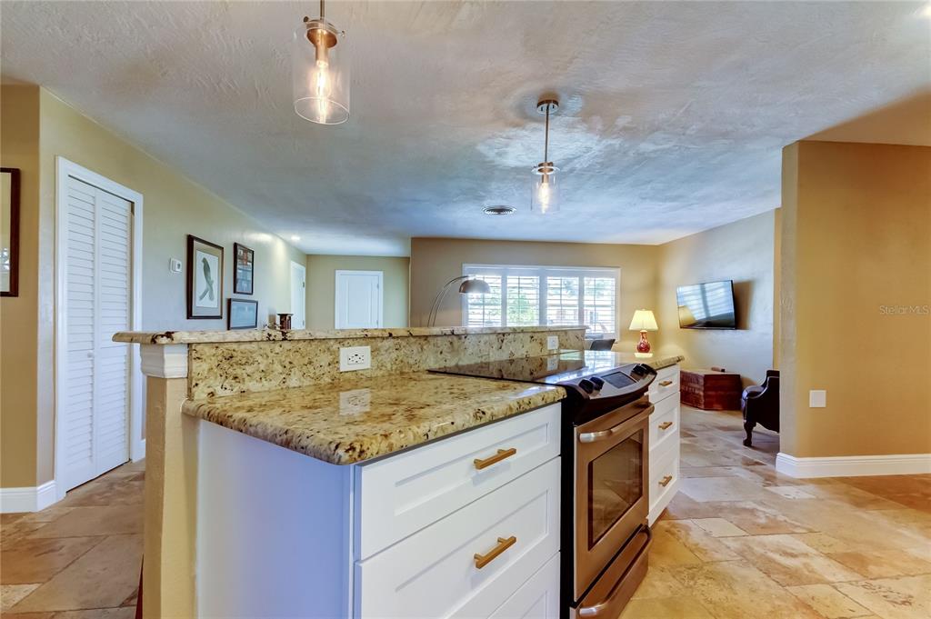 St Petersburg, Florida, 33703, United States, 3 Bedrooms Bedrooms, ,2 BathroomsBathrooms,Residential,For Sale,1821049