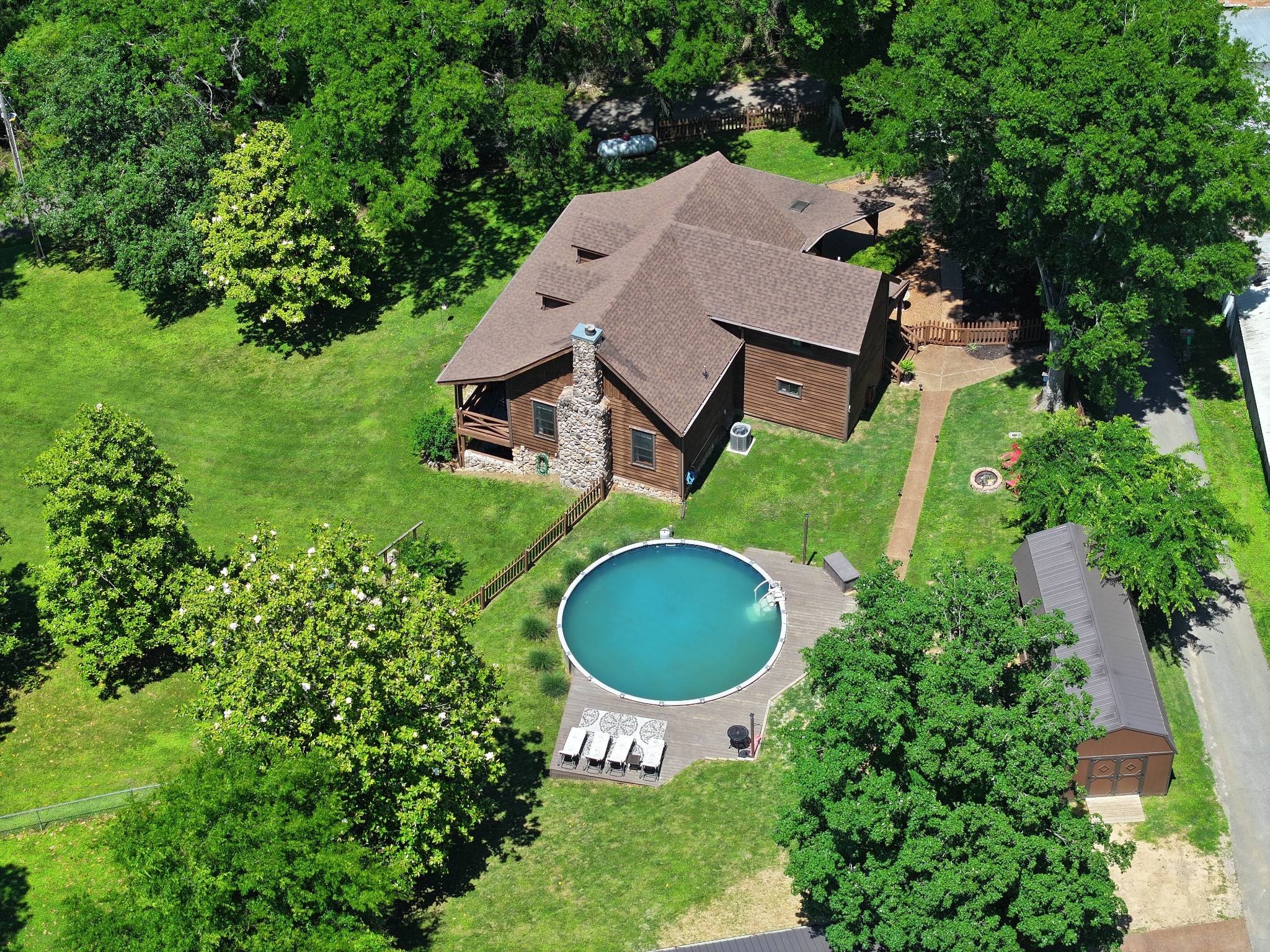 Dover, Tennessee, 37058, United States, 4 Bedrooms Bedrooms, ,3 BathroomsBathrooms,Residential,For Sale,1915564