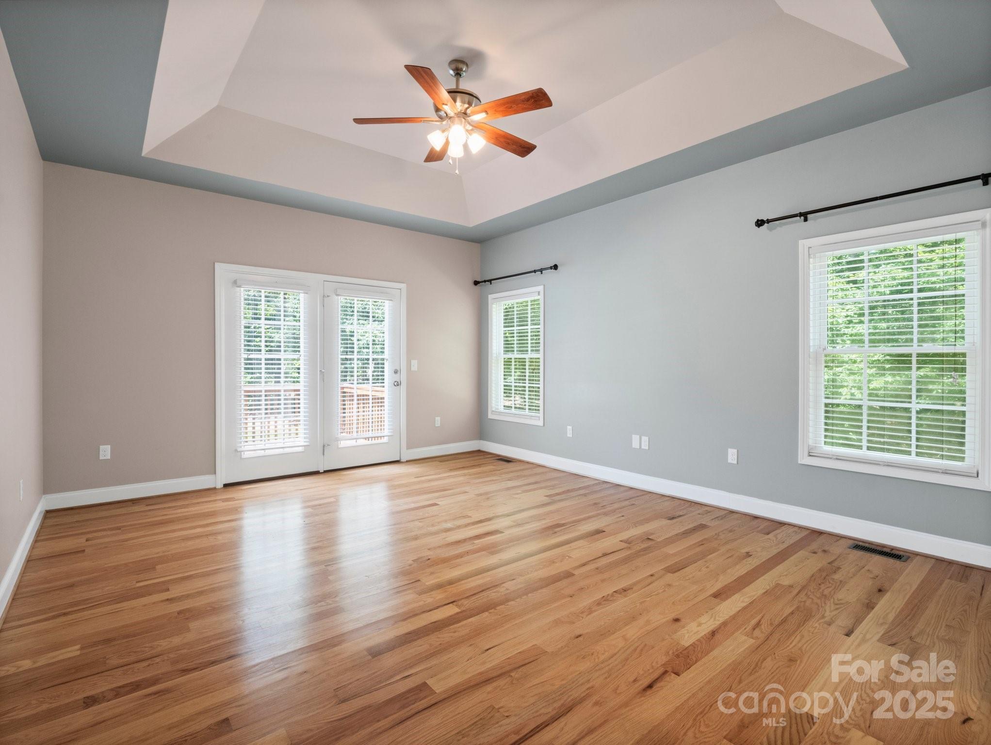 Lincolnton, North Carolina, 28092, United States, 4 Bedrooms Bedrooms, ,4 BathroomsBathrooms,Residential,For Sale,2009107