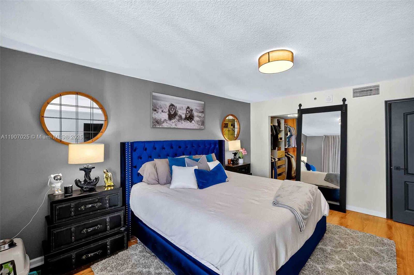 Miami, Florida, 33131, United States, 1 Bedroom Bedrooms, ,1 BathroomBathrooms,Residential,For Sale,1986520