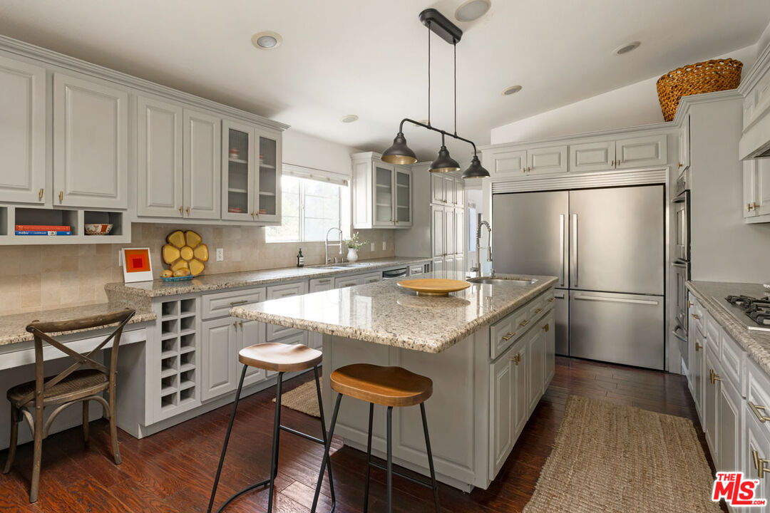 Los Angeles, California, 90039, United States, 3 Bedrooms Bedrooms, ,4 BathroomsBathrooms,Residential,For Sale,1924796