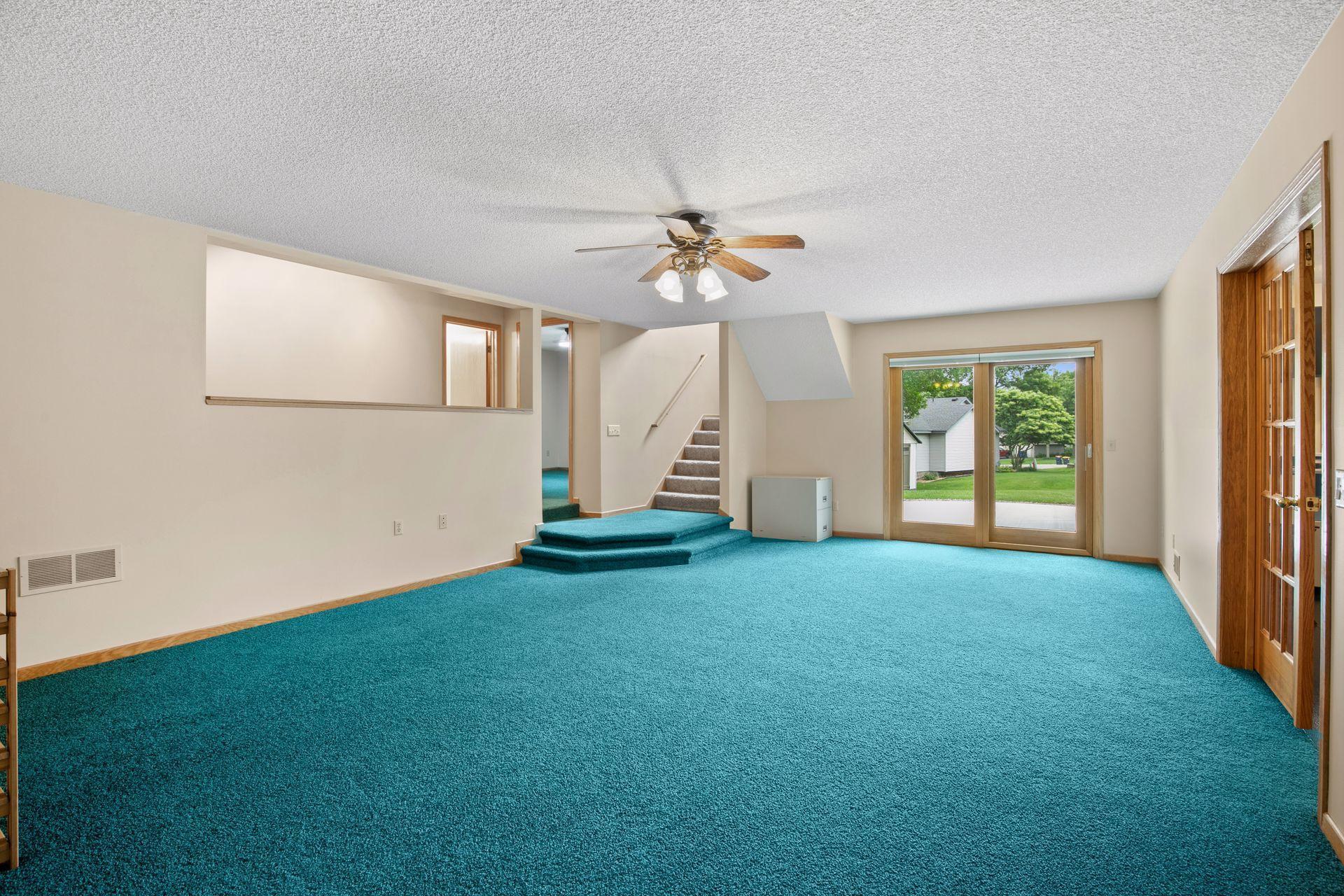 Lakeville, Minnesota, 55044, United States, 4 Bedrooms Bedrooms, ,1 BathroomBathrooms,Residential,For Sale,1867089