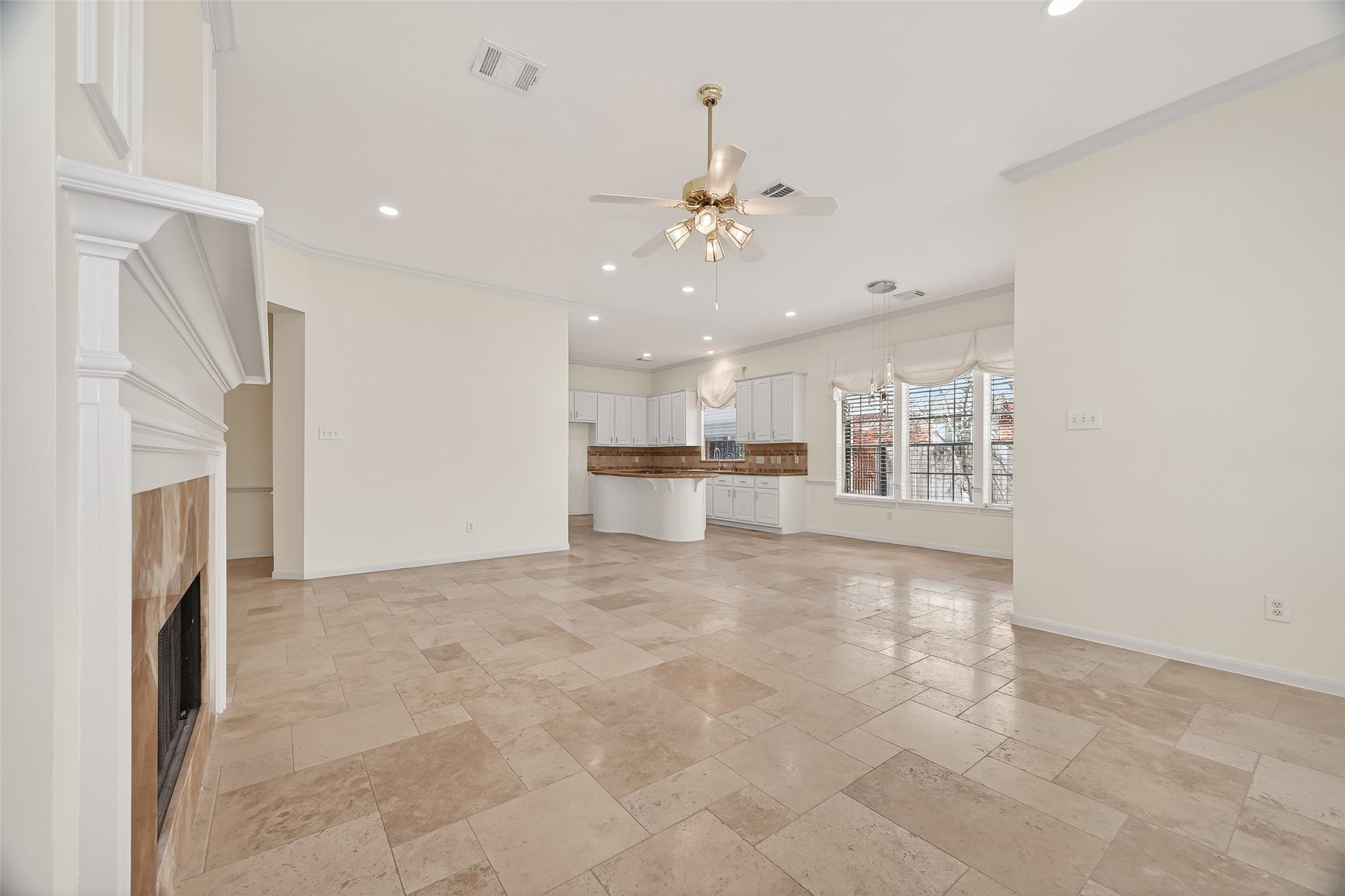 Sugar Land, Texas, 77479, United States, 4 Bedrooms Bedrooms, ,4 BathroomsBathrooms,Residential,For Sale,2006249