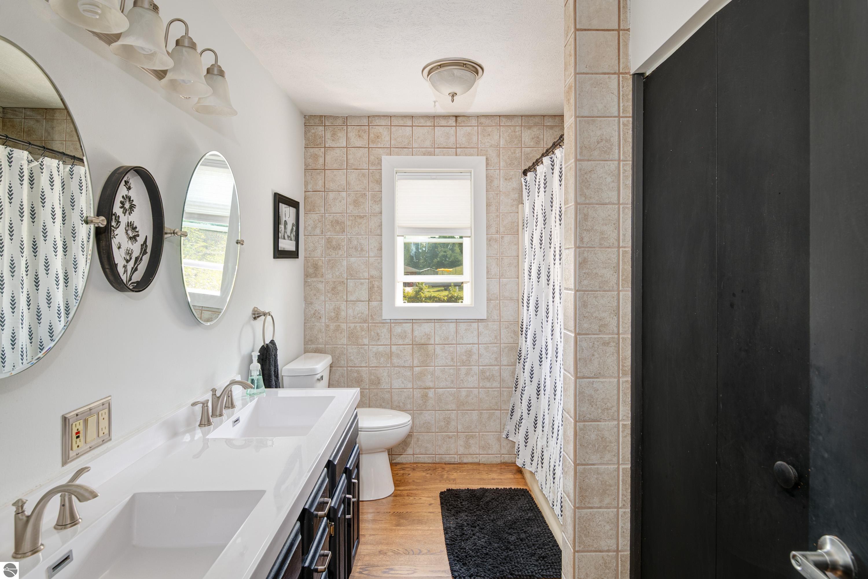 Cedar, Michigan, 49621, United States, 4 Bedrooms Bedrooms, ,2 BathroomsBathrooms,Residential,For Sale,1917119