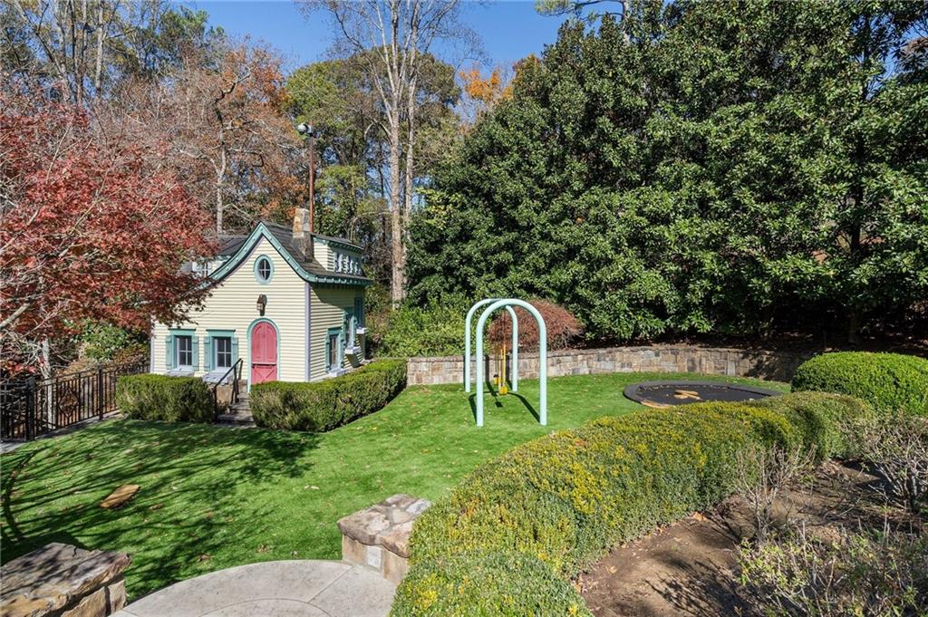 Atlanta, Georgia, 30327, United States, 6 Bedrooms Bedrooms, ,9 BathroomsBathrooms,Residential,For Sale,1686481
