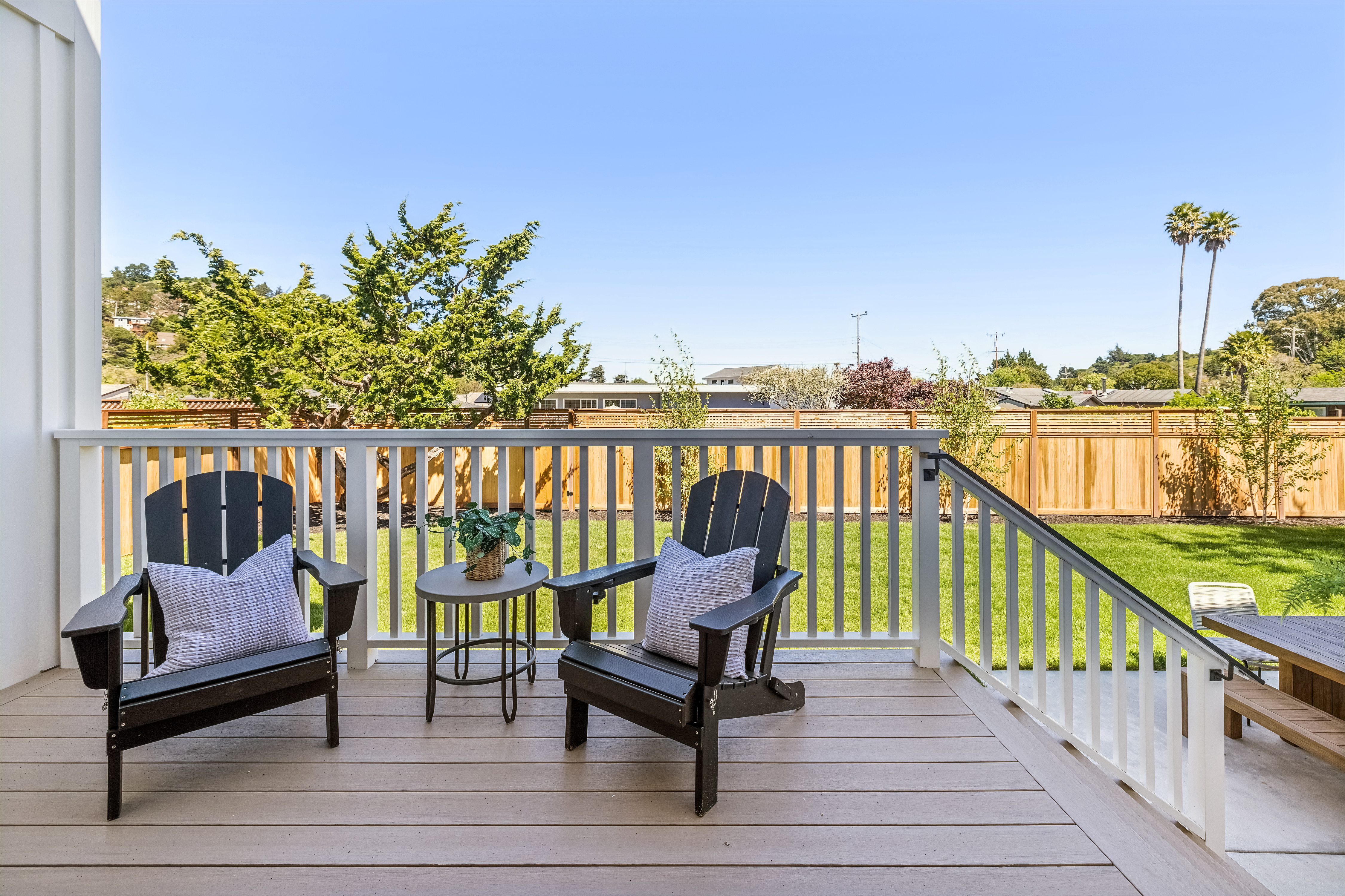  Stunning New Construction in Tam Valley - 物件實景