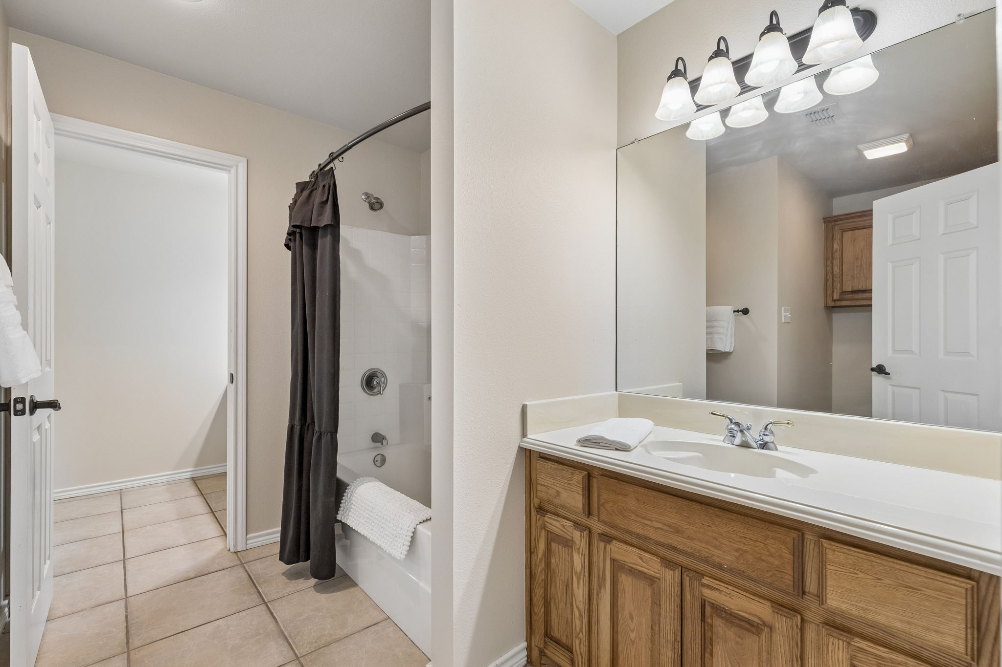  130 Corona Court, Fort Worth, TX, 76108 - 物件實景