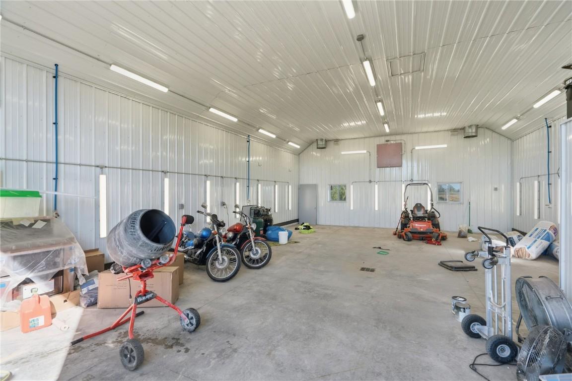 Anamosa, Iowa, 52205, United States, 5 Bedrooms Bedrooms, ,3 BathroomsBathrooms,Residential,For Sale,1975934