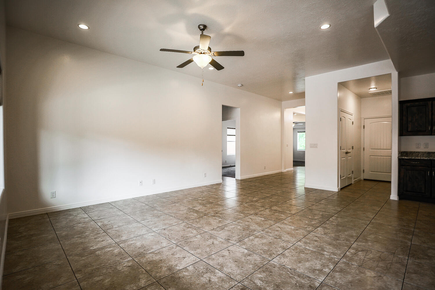 St George, Utah, 84790, United States, 3 Bedrooms Bedrooms, ,Residential,For Sale,1927103