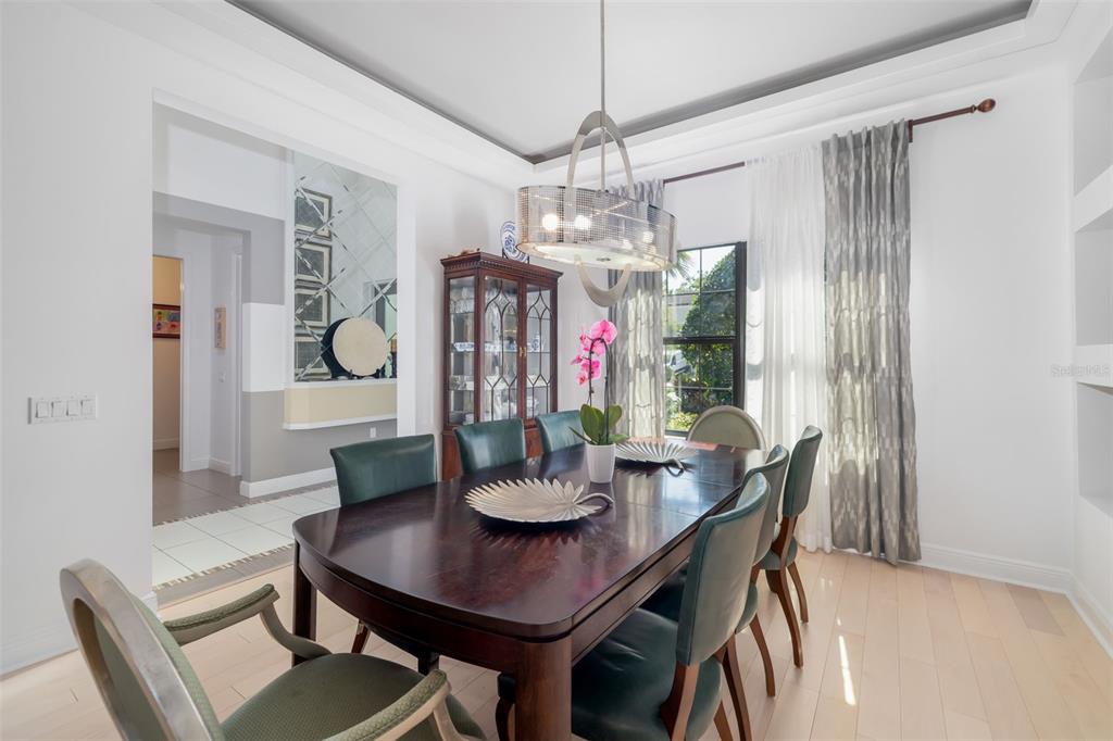 Bradenton, Florida, 34212, United States, 4 Bedrooms Bedrooms, ,5 BathroomsBathrooms,Residential,For Sale,1856587