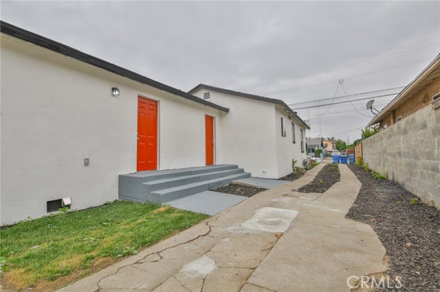 Los Angeles, California, 90002, United States, 3 Bedrooms Bedrooms, ,1 BathroomBathrooms,Residential,For Sale,1937405