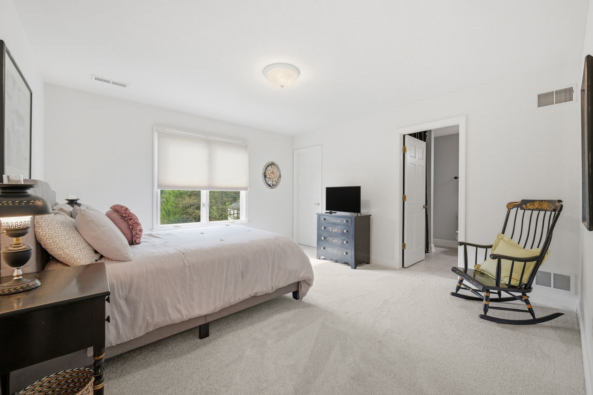  1560 Barrington Drive - 物件實景