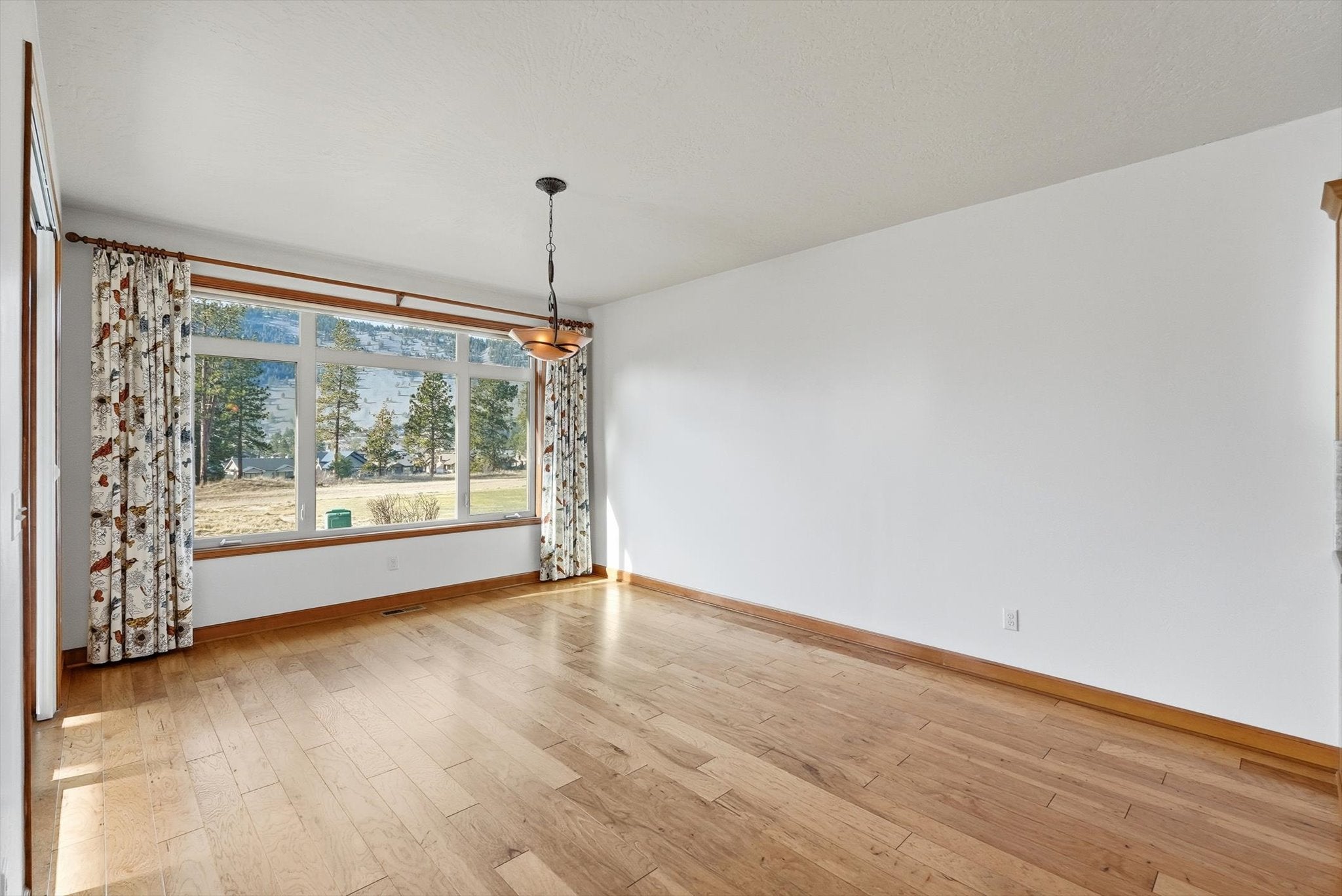 Missoula, Montana, 59802, United States, 3 Bedrooms Bedrooms, ,Residential,For Sale,2016532