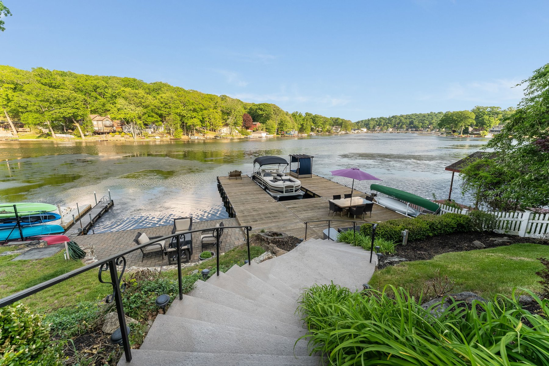  Perfect Combination of Comfort Charm and a Waterfront Lifestyle - 物件實景
