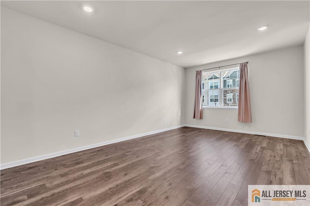 Jamesburg, New Jersey, 08831, United States, 3 Bedrooms Bedrooms, ,4 BathroomsBathrooms,Residential,For Sale,1987918