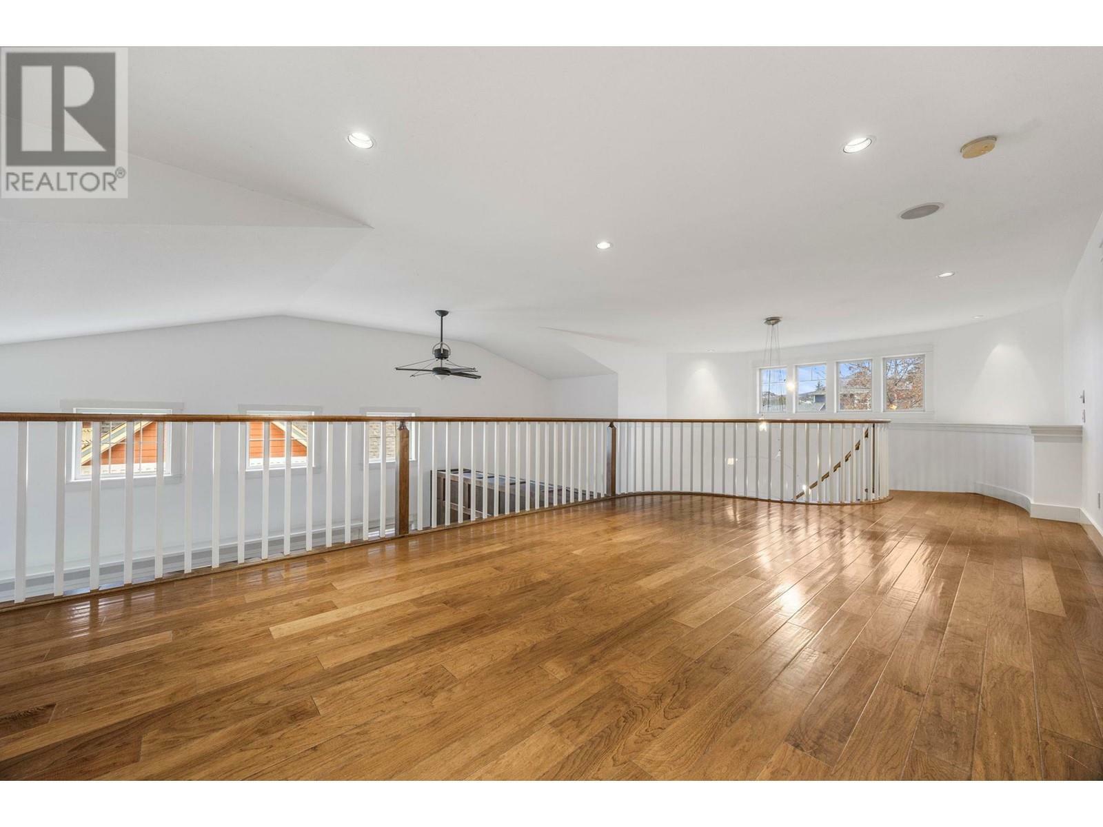 KELOWNA, British Columbia, V1W 4L5, CA, 4 Bedrooms Bedrooms, ,3 BathroomsBathrooms,Residential,For Sale,1837139