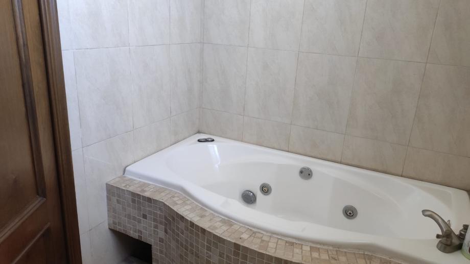 VICTOR HUGO, Torreón, Coahuila de Zaragoza, 27018, Mexico, 3 Bedrooms Bedrooms, ,4 BathroomsBathrooms,Residential,For Sale,VICTOR HUGO,1529132