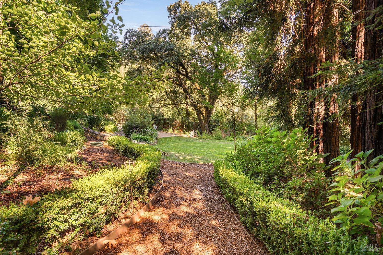 Calistoga, California, 94515, United States, 4 Bedrooms Bedrooms, ,5 BathroomsBathrooms,Residential,For Sale,1805301